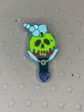 🫧Walt Disney World Hidden Disney Chaser Pin